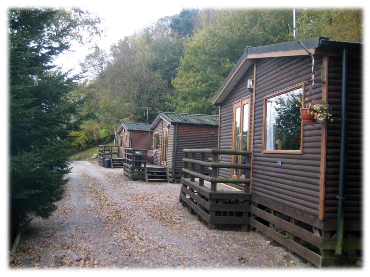 The Raddle Inn Log Cabins Croxden Exteriér fotografie